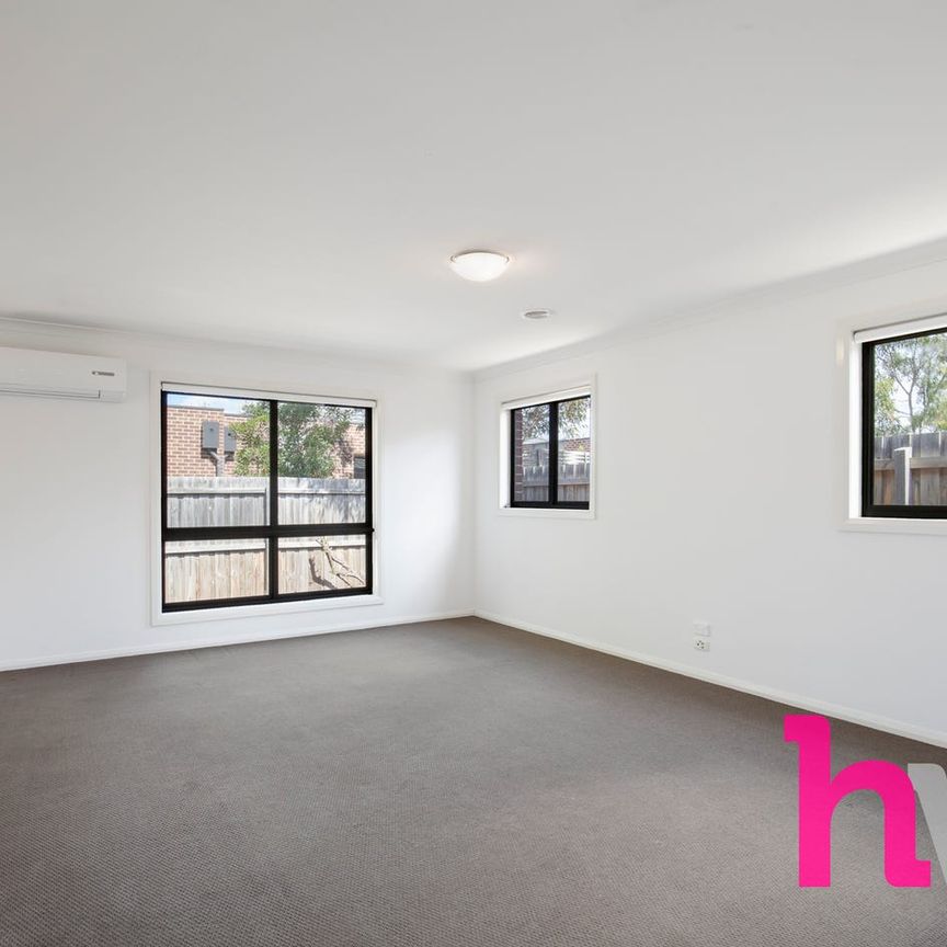 Hidden gem located in Marshall! - Photo 1