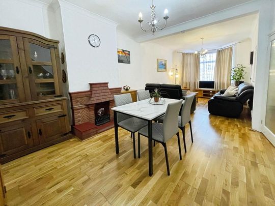 2 bedroom terraced house to rent - Photo 1