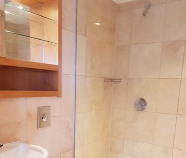 Room in a Shared Flat, Church St, M4 - Photo 6