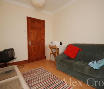 3 bedroom house share to rent - Photo 1