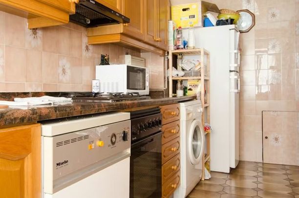 Carrer Mestre Palau, Valencia, Valencian Community 46008 - Photo 1