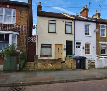 2 bedroom terraced house to rent - Photo 3