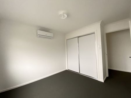 Perfectly Positioned Three Bedroom Townhouse - Photo 2