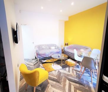 6 Bed Terraced House, Channell Road, L6 - Photo 4
