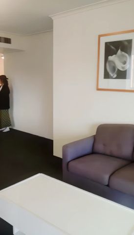 1 bed 1 bath - Photo 2