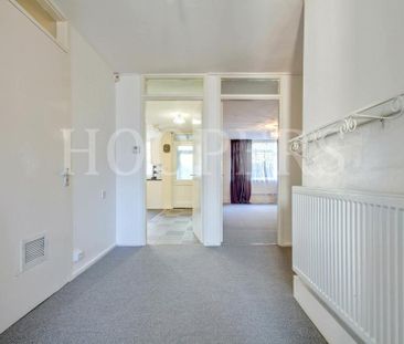 3 bedroom semi-detached bungalow to rent - Photo 2