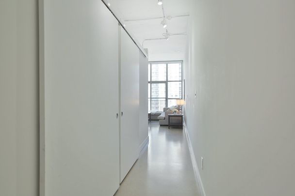 For Lease - 2 Fieldway Road Unit# 1016, Toronto, Ontario - Photo 1