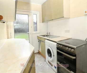3 bedroom semi-detached house to rent - Photo 1