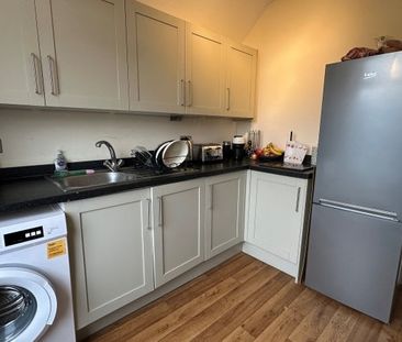 Earls Avenue, Folkestone, Property for rent - Photo 3