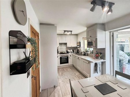 3 bedroom house to rent - Photo 3