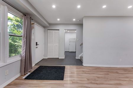 For Lease - 513 Quiet Place Unit# 3, Waterloo, Ontario - Photo 5