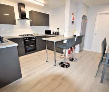 1 bedroom in a house share to rent - Photo 6