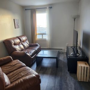 Apparemment 4 1/2 Meublé! - Photo 3