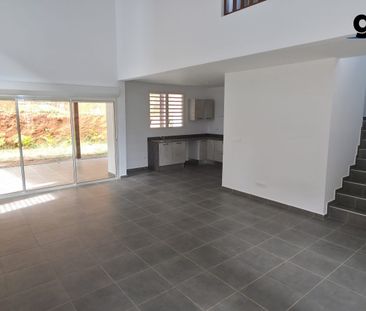 Location Maison 4 pièces 112m² MATOURY 97351 - Photo 1