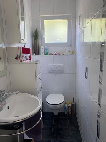 Villa de 7,5 Pièces dans un quartier résidentiel - Photo 3