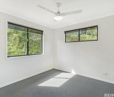 26B Constellation Crescent, Mudgeeraba QLD 4213 - House For Rent | ... - Photo 3