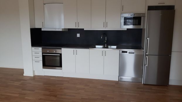 Hantverkaregatan 1 - Photo 1