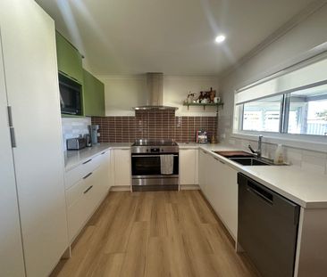 Amazing residence in a great location! - Photo 1