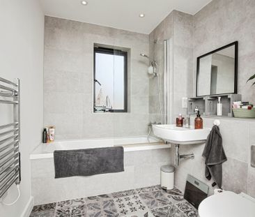 Syresham Gardens, Haywards Heath - Photo 6