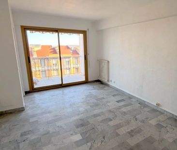 Location Appartement 1 pièce 29m² NICE 06000 - Photo 5