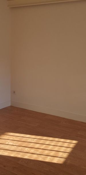 Location Appartement 2 pièces 51m² NEMOURS 77140 - Photo 1