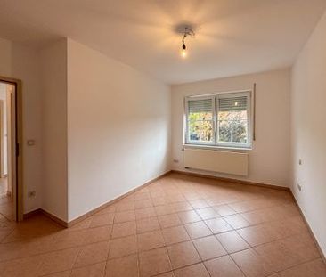 Gepflegte 2-Zimmer-Einliegerwohnung mit separaten Eingang – in ruhi... - Photo 1