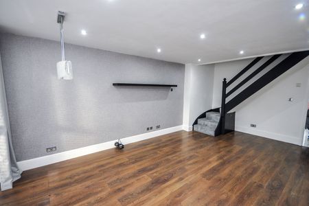 2 bed house to rent in Chichester Close, Kingston Park, NE3 - Photo 3