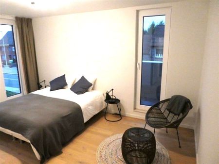 Appartement met 3 slaapkamers, terras en autostaanplaats in Emblem! - Photo 2