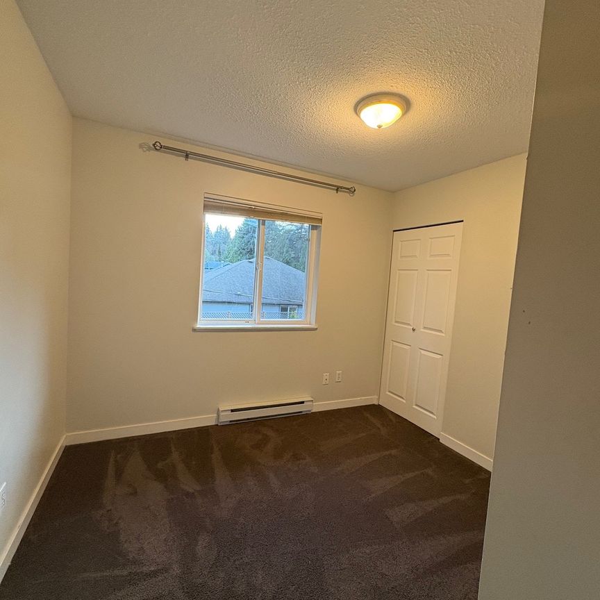 Cozy 3 bedroom, 2.5 bath in Chemainus - Photo 1