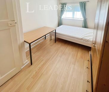 1 bedroom in a house share to rent - Photo 5