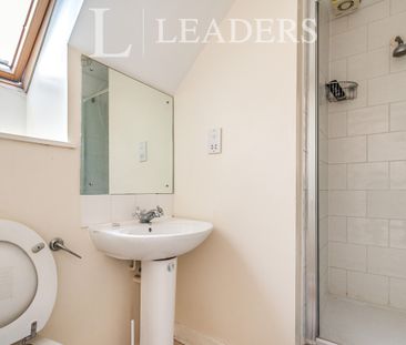 3 bedroom house to rent Raes Yard, Bury St. Edmunds, IP33 - Photo 2