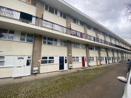 Northbrooks, Harlow - Photo 1