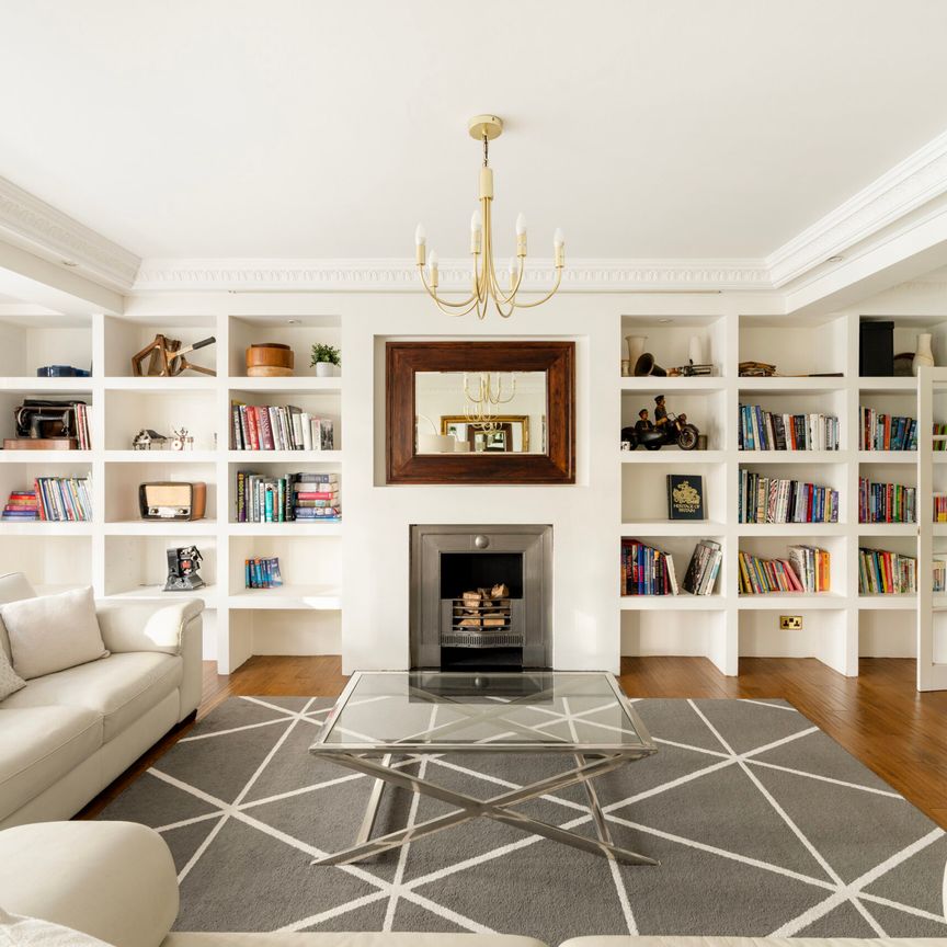 Inver Court - Photo 1