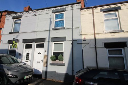 2 Bedroom Terraced House for Rent - Photo 4