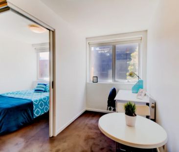 Large 1 Bedroom - Photo 6