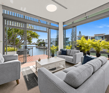 A RARE WATERFRONT MASTERPIECE - EXCLUSIVE NORTH-FACING VILLA ON EPH... - Photo 3