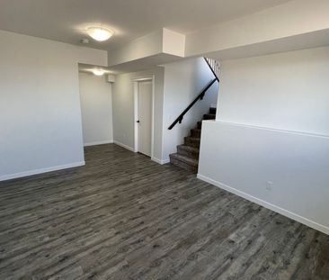 3 Bedroom Upper Unit In Aspen Ridge - Photo 6