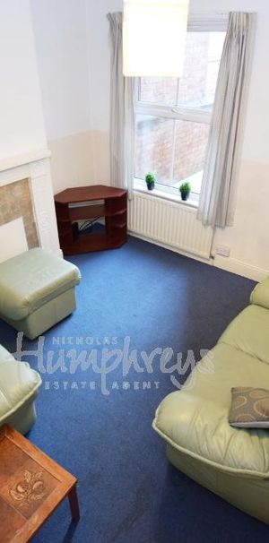 1 bedroom in a house share to rent - Photo 1