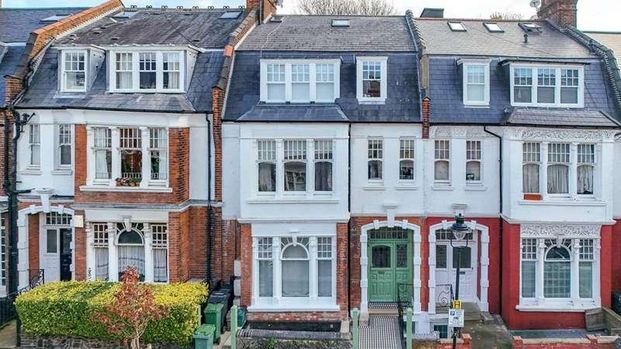 Howitt Road, Belsize, NW3 - Photo 1