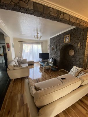 3 Bed Semi-Detached House, Steeplestone Close, N18 - Photo 1