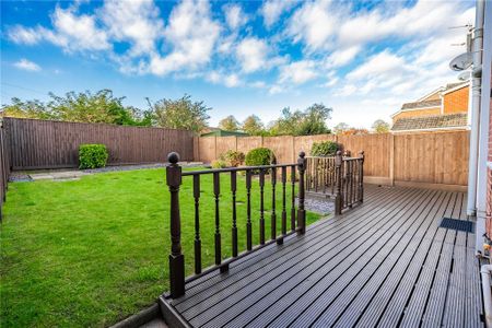 4 bedroom detached house to rent - Photo 5