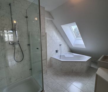 # SQ - HELLE, RUHIGE 2 ZIMMER DG-WOHNUNG INKL. TERRASSE - NÄHE RIVE... - Foto 3