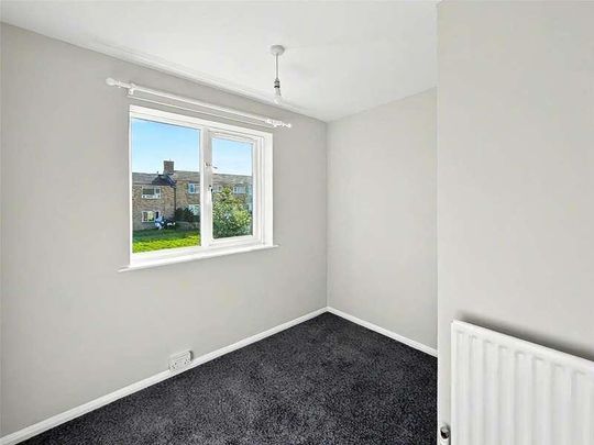 St. Marys Avenue, Hailsham, East Sussex, BN27 - Photo 1