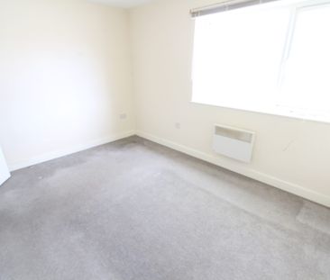 Littlemoor Centre, Chesterfield, S41 - Photo 3