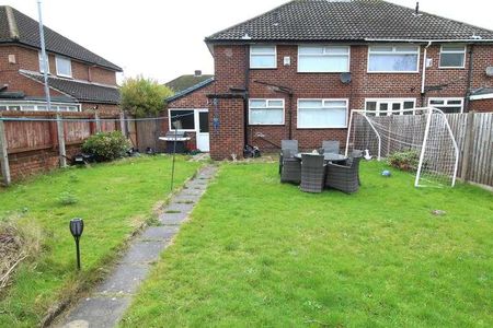 Taunton Drive, Aintree Village, Liverpool, L10 - Photo 3
