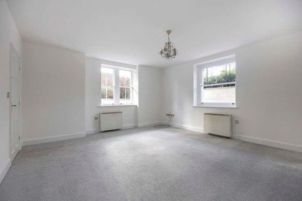 Harefield Grove, The Park, Cheltenham, GL50 - Photo 1