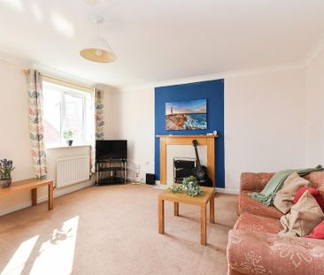 4 bedroom semi-detached house to rent - Photo 1