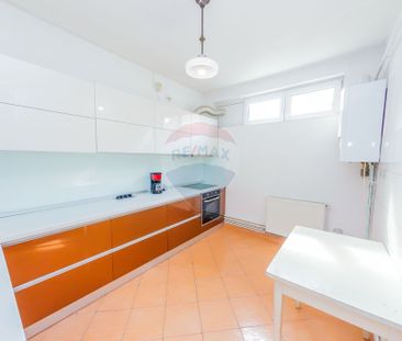 Parter de casă 133 mp de închiriat în centrul orașulu... - Fotografie 2