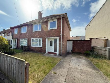 3 bedroom semi-detached house to rent - Photo 3