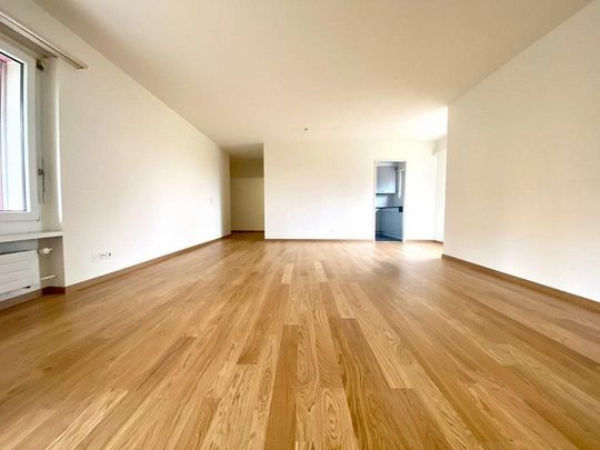 Schöne 3.5 Zimmer-Wohnung in Forch zu vermieten - Photo 1